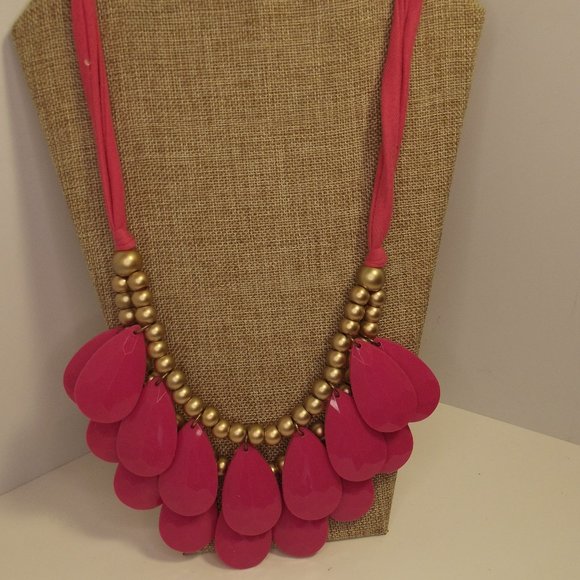 Necklace Large Pink Teardrop Beaded Gold Tone